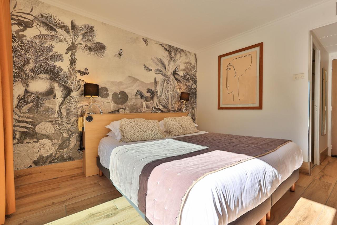 Le Petit Hotel