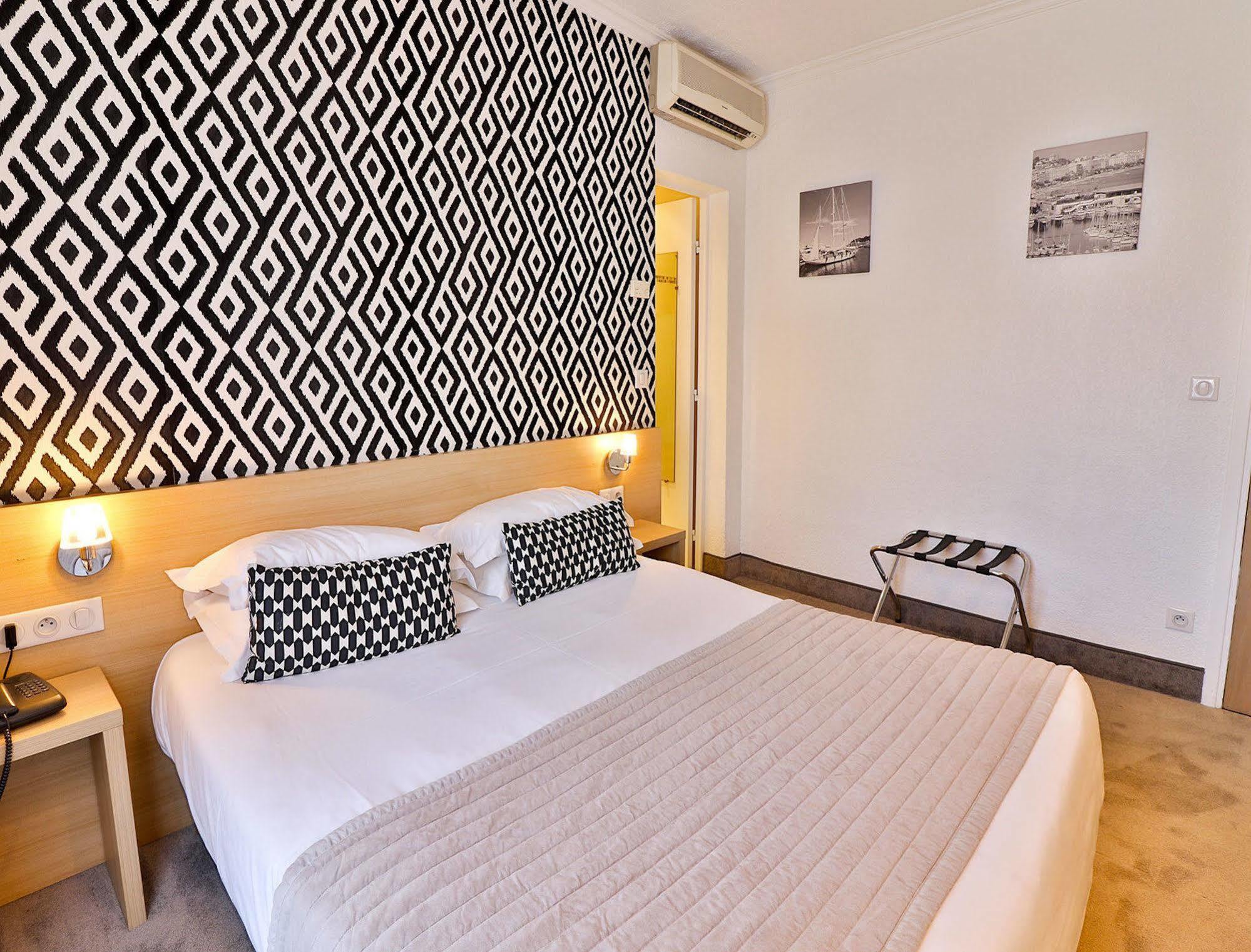 Hotel Le Petit 3*