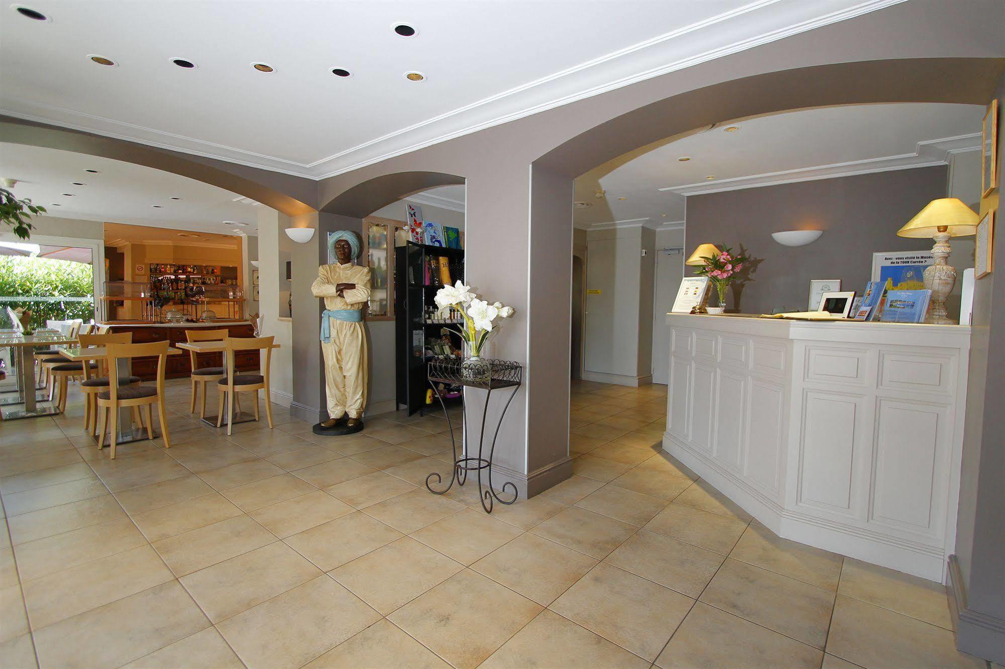 Le Petit Hotel 3*