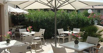 Hotel Le Petit